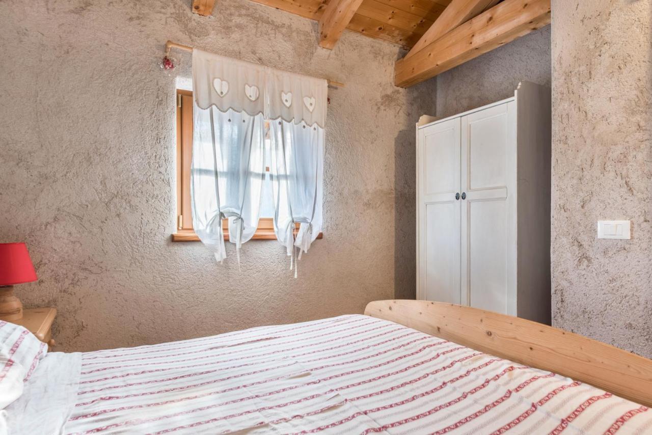 Baita Al Rossat Sant'Orsola Esterno foto
